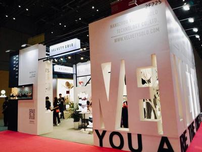 中國(guó)女性的形與心 實(shí)體零售的新與欣